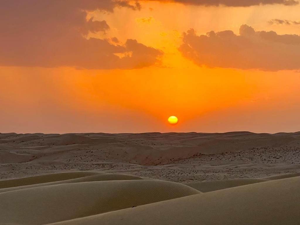 Safari Dunes Camp Ḩawīyah Exteriör bild