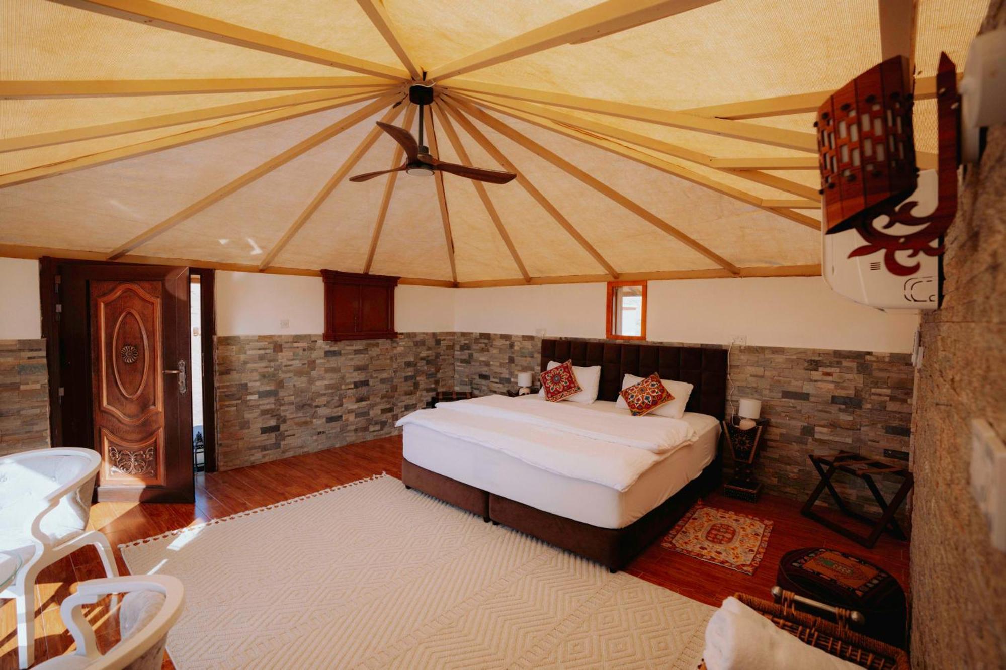 Silent Dunes Camp Ḩawīyah Exteriör bild